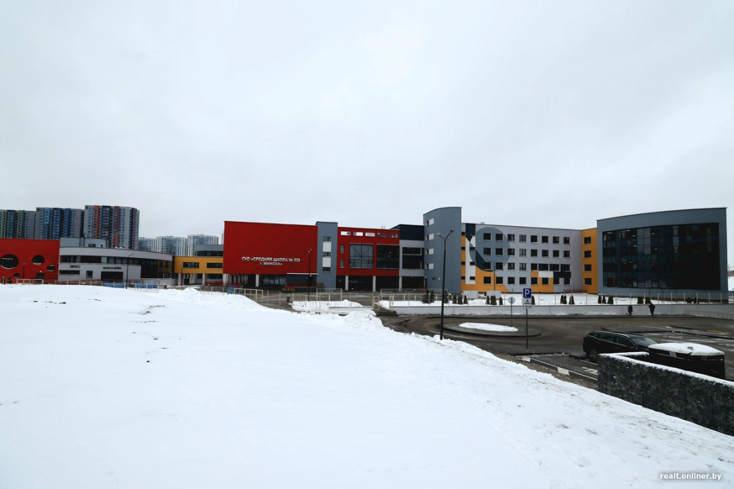 В «Минск-Мире» открыта современная школа № 228 — подарок городу и новым поколениям