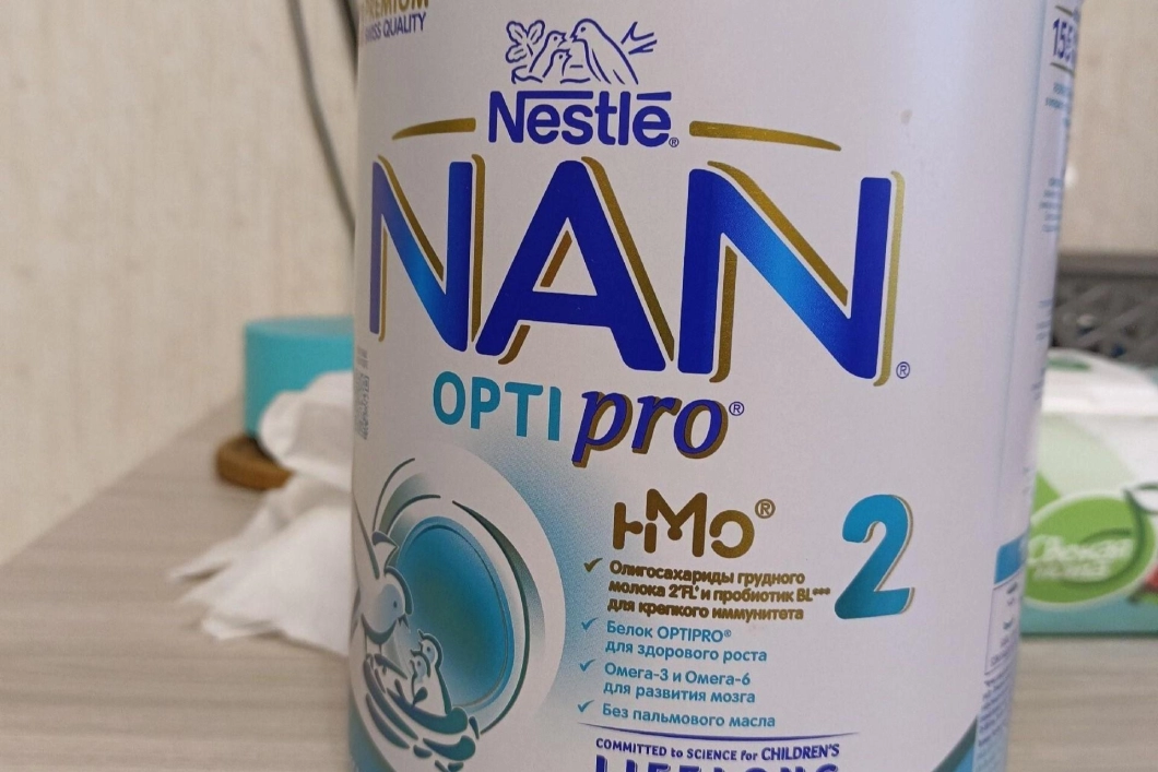 Белорусские власти изымают из продажи партии детских смесей Nestlé из-за риска токсина