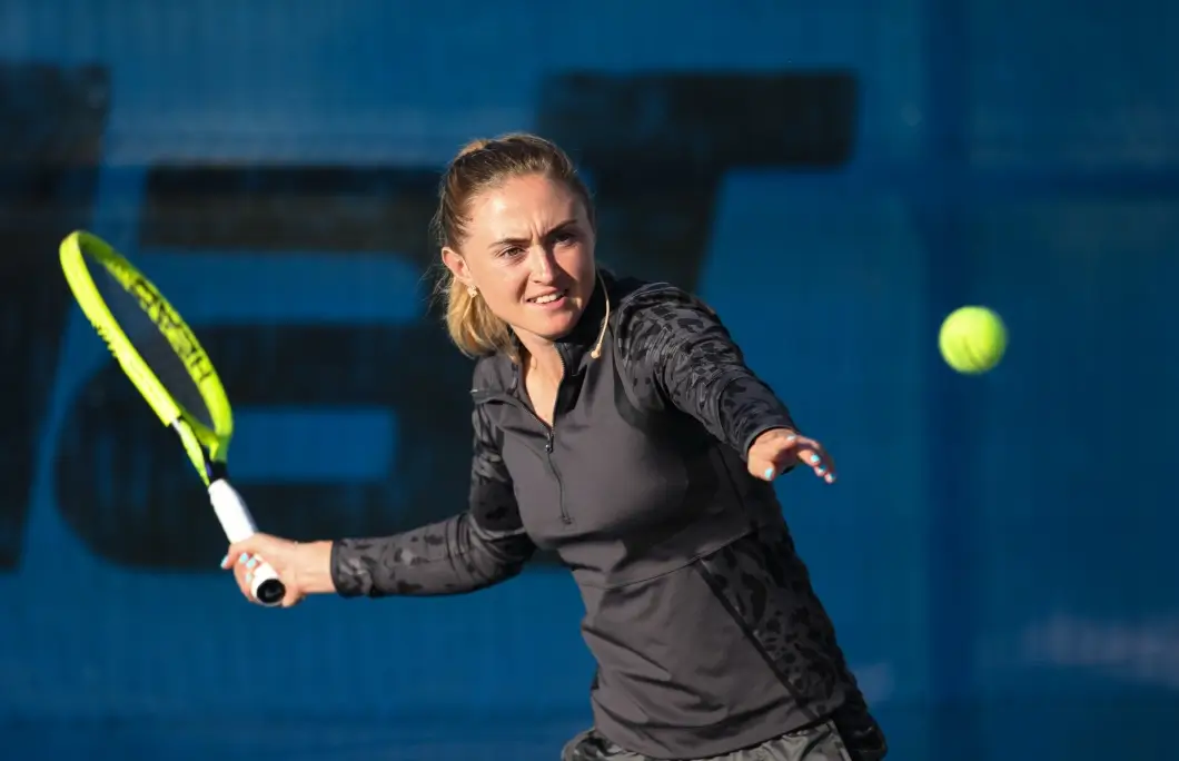 Александра Саснович уверенно пробилась в 1/8 финала турнира WTA-500 в Брисбене