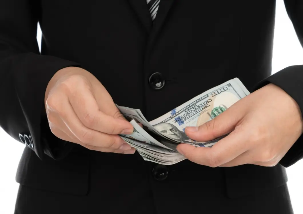 Белстат: средняя зарплата в Беларуси в декабре 2025 года достигла Br3112,7