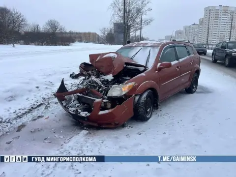 В Минске водитель легкового автомобиля попал в ДТП после резкого ухудшения самочувствия
