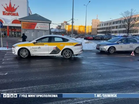 На Кальварийской в Минске автомобиль сбил женщину на нерегулируемом переходе