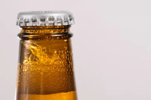 С 1 января 2026 года в Беларуси запретят продавать пиво в пластиковой таре объёмом более 1,5 литра