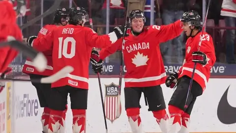 Стали известны полуфинальные пары молодёжного чемпионата мира по хоккею 2026