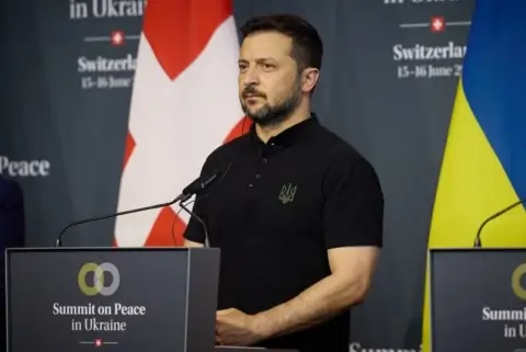 Зеленский заявил, что документ о гарантиях безопасности США для Украины готов «на 100%»