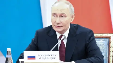 Путин потребовал вернуть темпы роста экономики России в 2026 году