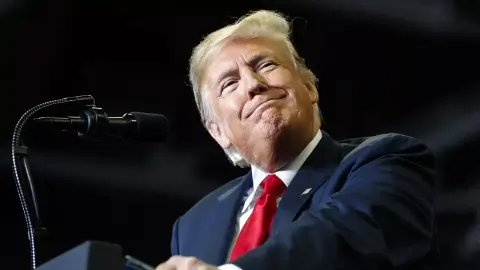 Трамп заявил о движении второй «армaды» американских кораблей к Ирану и призвал Тегеран к переговорам