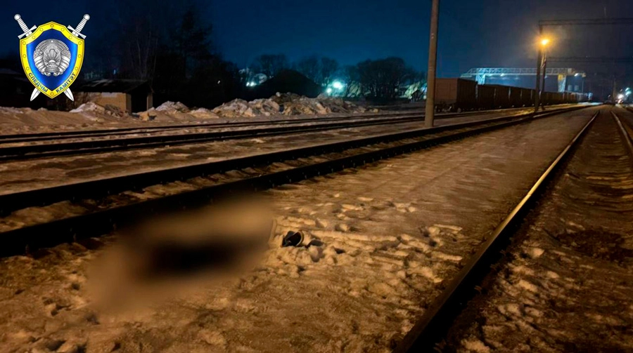 Смерть на рельсах под Минском – 19-летняя девушка оступилась перед идущим поездом