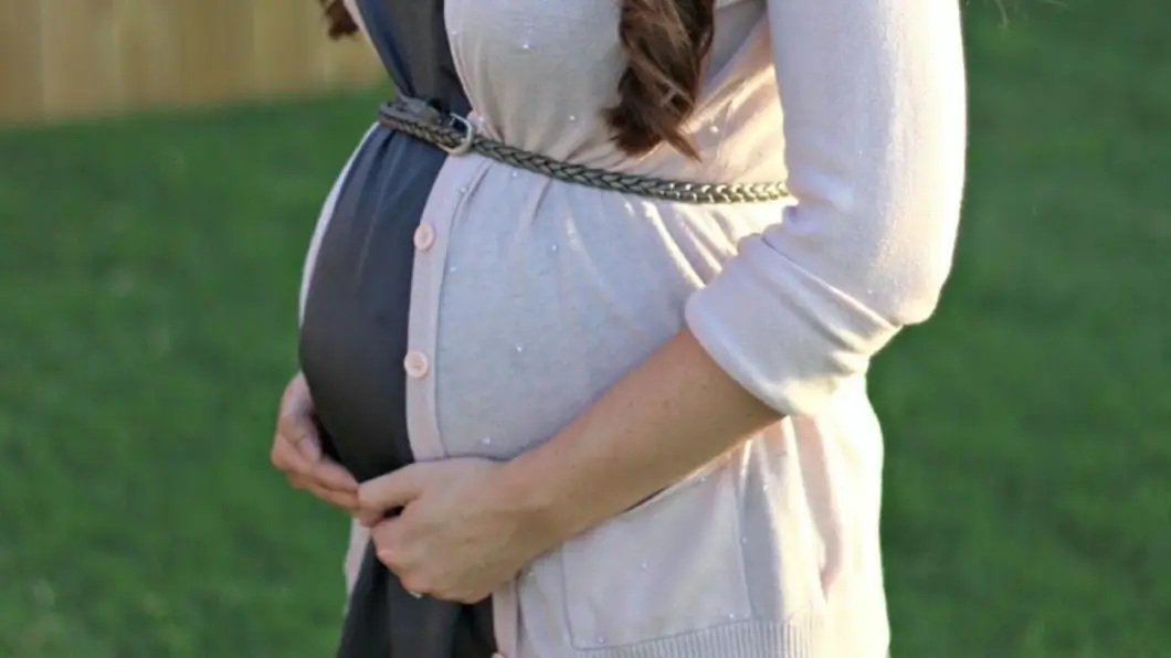 Беременность не спасет от увольнения в Беларуси – Минтруда разъяснило жесткие правила испытательного срока