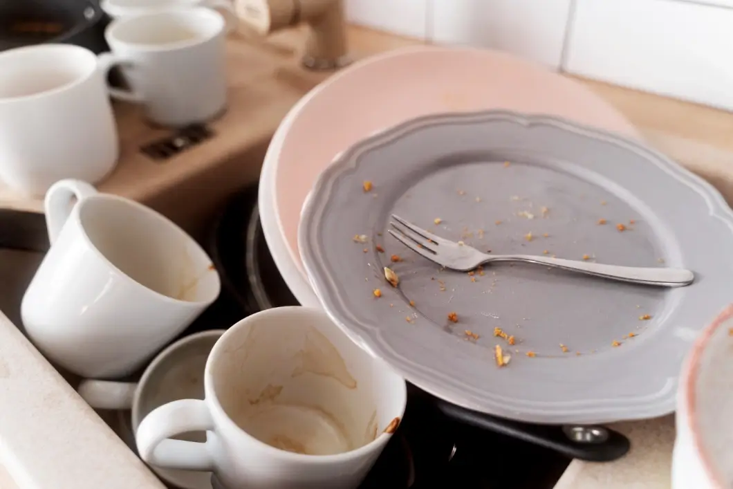 В Брестской области застолье закончилось трагедией — почему кусок мяса и сало убили двух пенсионеров