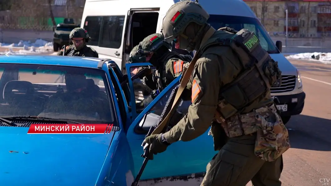 В Беларуси раскрыли кадровый состав внутренних войск — сколько процентов силовиков служат по контракту