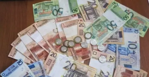 В Минске ищут директора на оклад 16 470 рублей — зачем руководителю знание турецкого и еще четырех языков