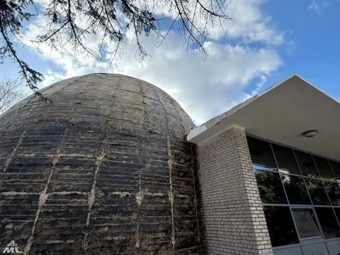 Глобальная перестройка планетария в Минске — почему внутри снесли все перегородки и деревянный купол