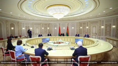 Переговоры на высшем уровне в Минске – почему Беларусь делает ставку на порты и рынки Мурманска